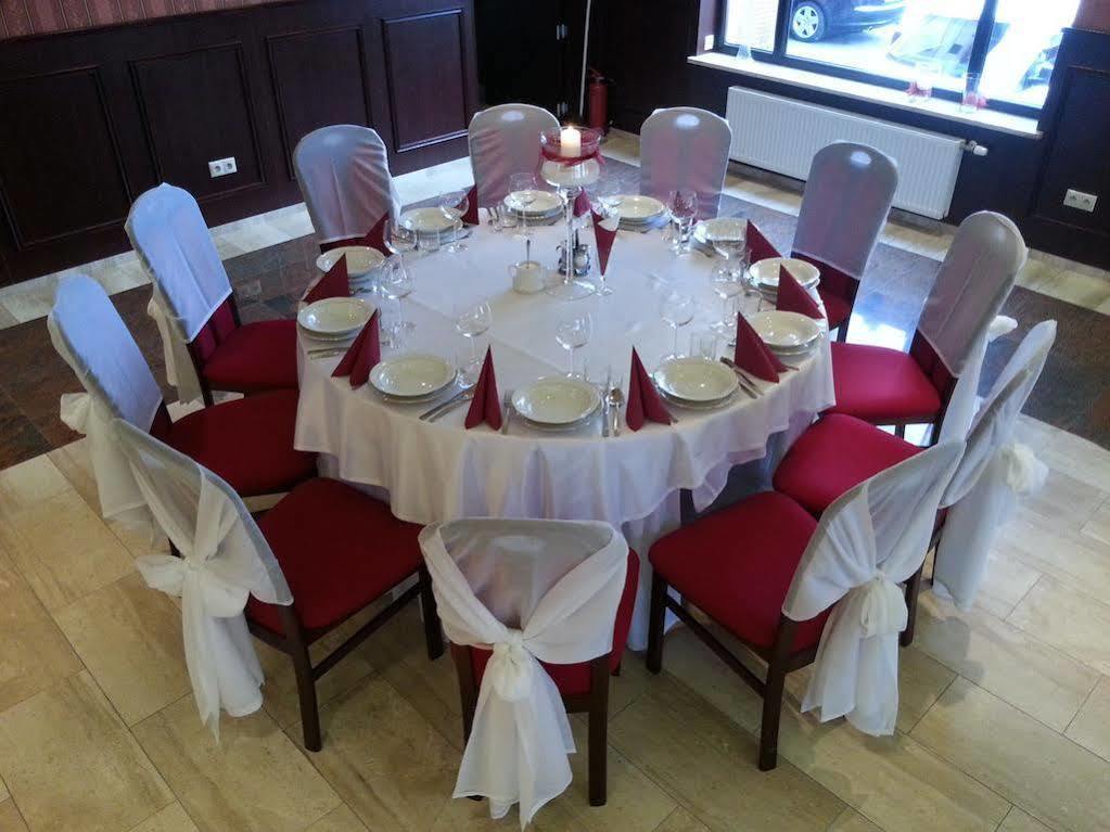 Hotel Texicana Sulechów 외부 사진
